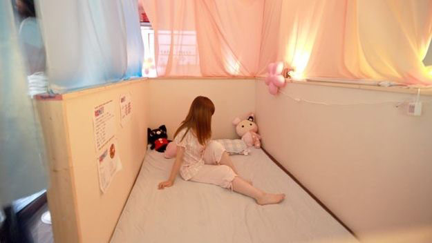 Cuddle Cafes and the Japanese Schoolgirl: Compartmentalized Commodification